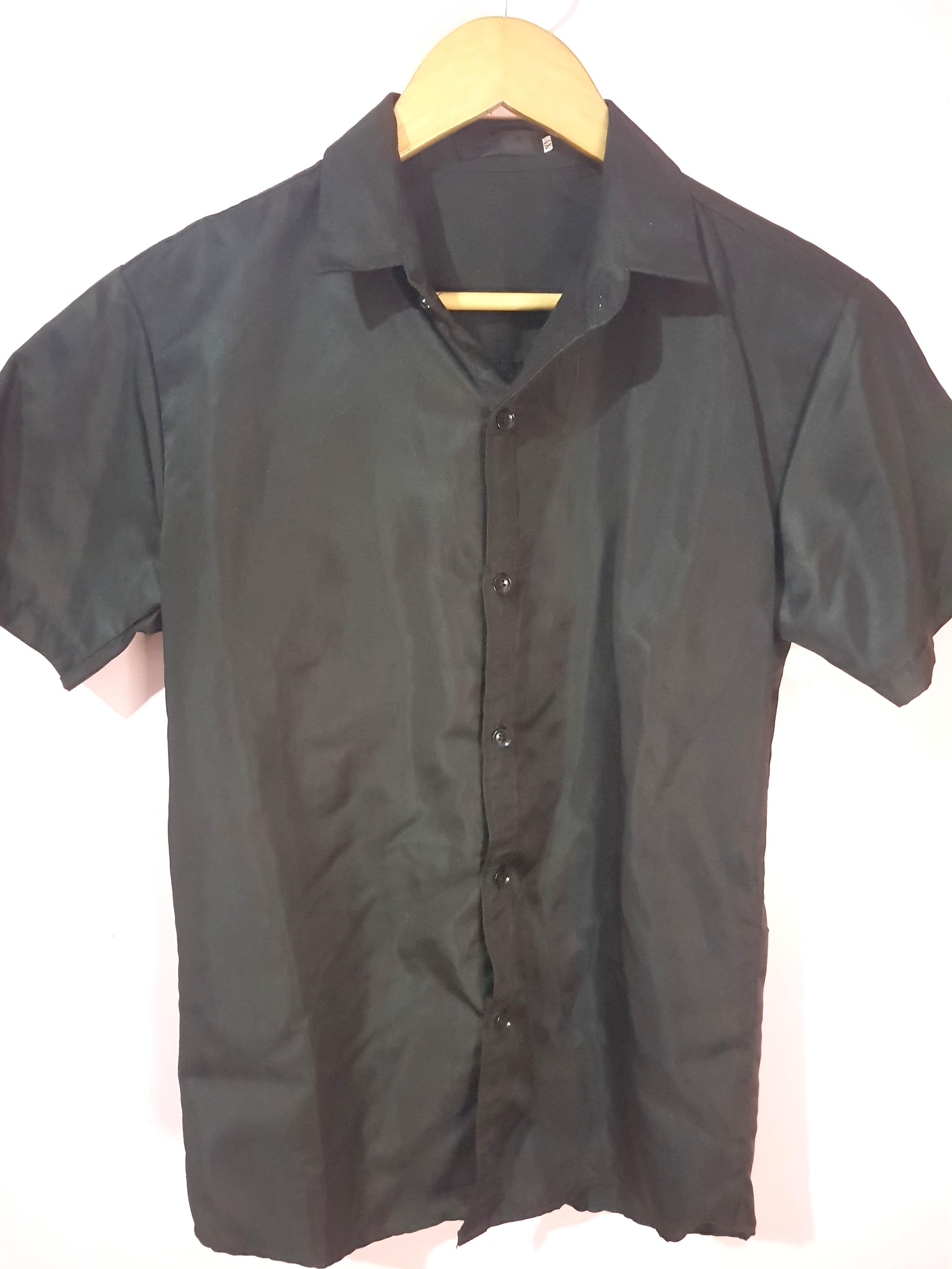 Unbranded Black Polo Shirt (Category: Tshirts & Polo Shirts ) located in Marikina City. Submitted by stuffbymart (Listing ID 1103842392, Image 1). Description: Condition: 10/10 Unused, only washed Original Price: 250 The fabric is like satin Size: Small Last pic is the item where I bought it.
