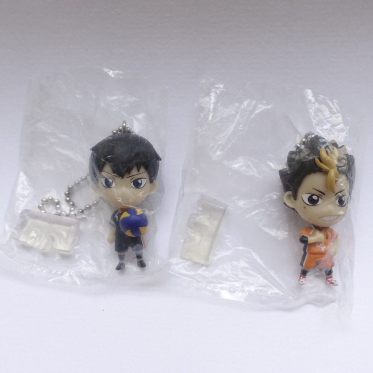 排球少年扭蛋掛飾附有底座 影山飛雄西谷夕sold Haikyu Capsule Toys Takara Tomy Arts T Arts 興趣及遊戲 玩具 遊戲類 Carousell