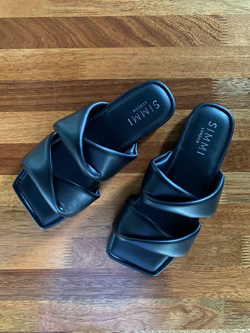 Simmi slides top