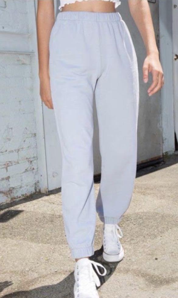 Brandy Melville Rosa Sweatpants Women s Fashion Bottoms Other Bottoms on Carousell