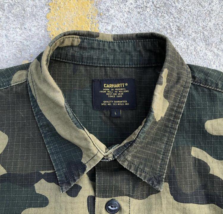 Carhartt mission shirt Fesyen Pria Pakaian Baju Luaran di Carousell