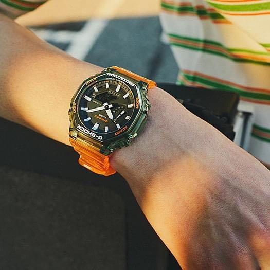Casioak Gshock GA2100HC-4A (Category: Men's Watches) located in Manila. Submitted by seikowatchfactory (Listing ID 1098257356, Image 3). Description: Contact: +639178302158 sms/viber/whatsapp/wechat/telegram BNIB 10/10 Model: Casio Gshock GA2100HC-4A Price: 4500 pesos Specifications: Carbon Core Guard Diameter: 45.4mm Height: 11.8mm Material: Resin World Time - 31 Time Zones 1/100 second stopwatch Timer 5 daily alarms Double LED Lights Full Auto-
