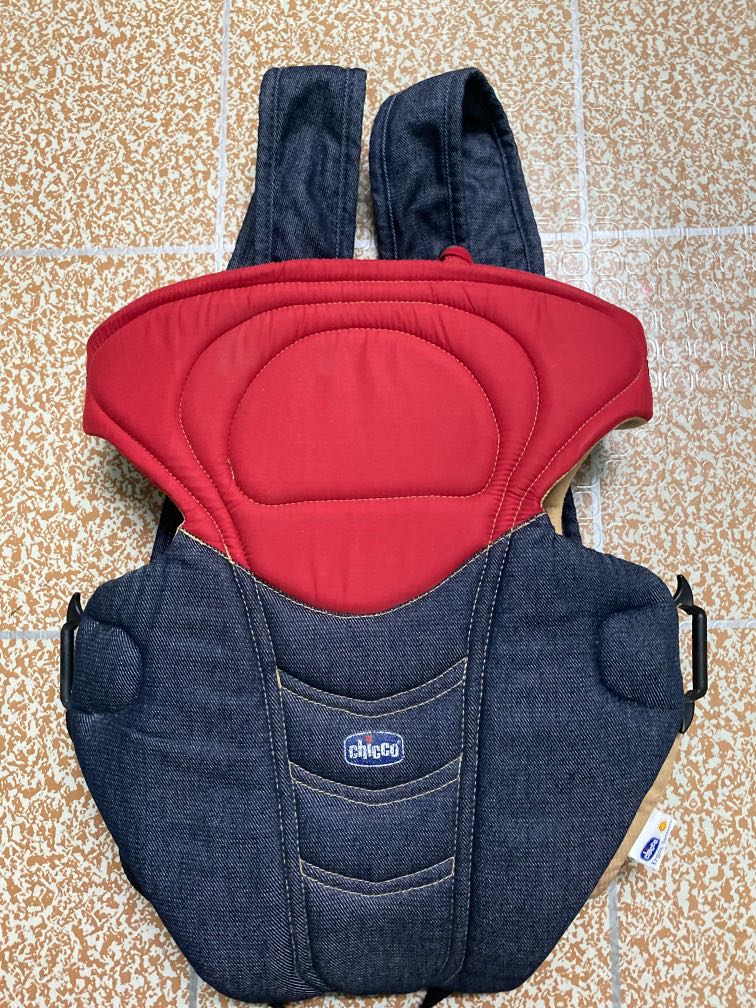 Chicco carrier, Babies & Kids, Going Out, Carriers & Slings on Carousell