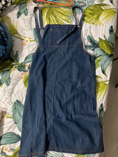 (Category: ) located in . Submitted by declutteringxoxoxo (Listing ID 1098228601, Image 1). Description: .