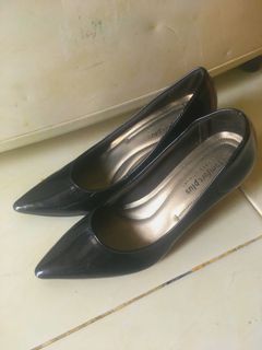 (Kategori: ) berada di . Dikirim oleh adinarstuff (ID iklan 1098411447, Gambar 1). Deskripsi: .