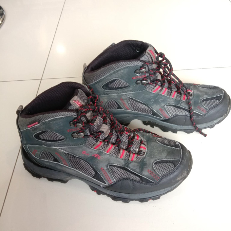 Hitec Hiking Boots/ Shoes, Women's Fashion, Footwear, Boots on Carousell