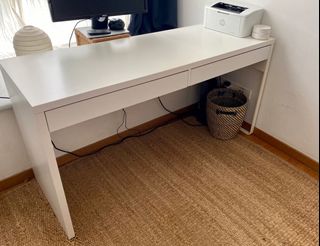 Micke sales desk 142x50