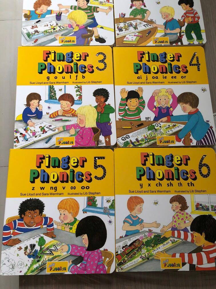 Jolly phonics finger phonics book 17, Hobbies & Toys, Books