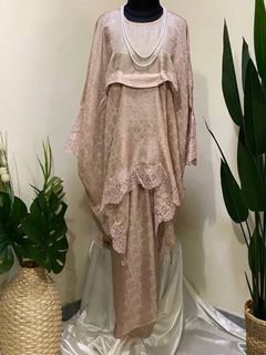 (Category: ) located in . Submitted by kebayakaftanbatik (Listing ID 1098296397, Image 1). Description: .