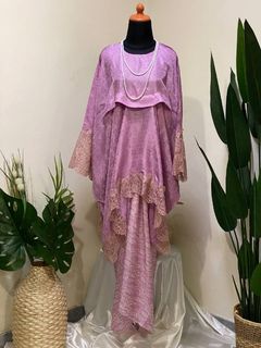 (Category: ) located in . Submitted by kebayakaftanbatik (Listing ID 1098286625, Image 1). Description: .