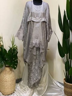 (Category: ) located in . Submitted by kebayakaftanbatik (Listing ID 1098297849, Image 1). Description: .