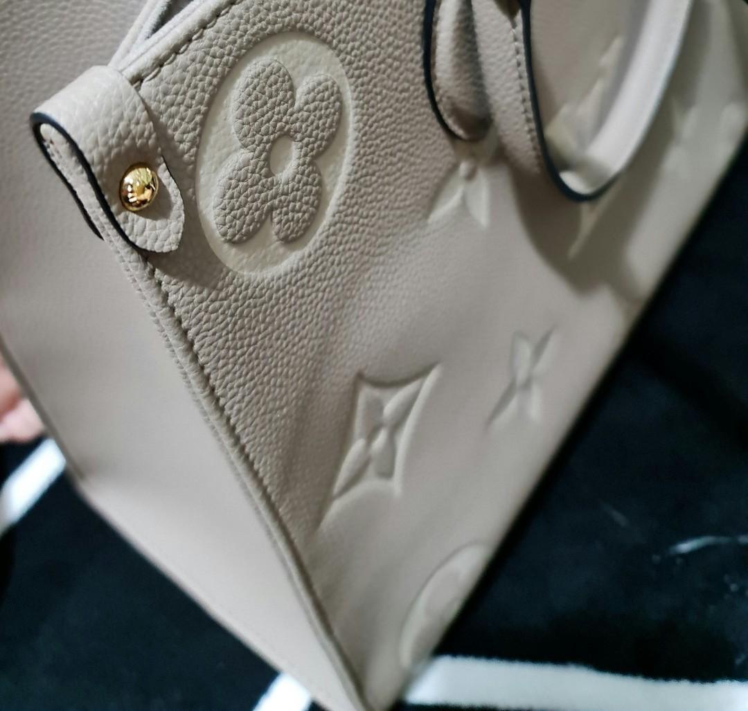 OnTheGo MM Bicolour Monogram Empreinte Leather - Handbags M45494