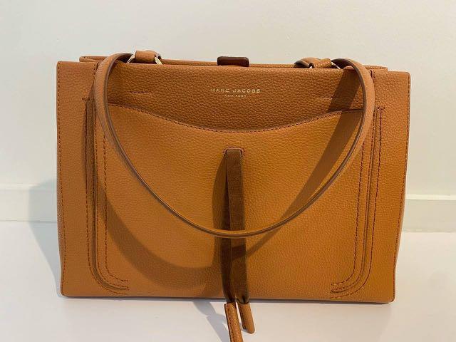 Marc jacobs maverick bag store