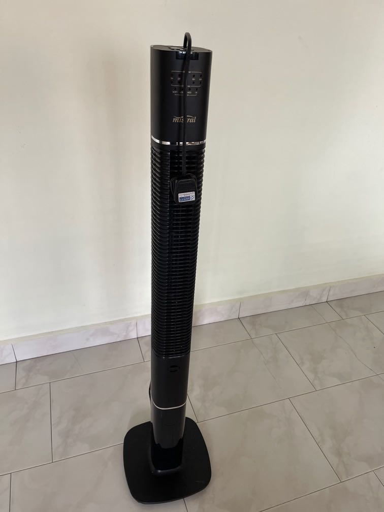 MISTRAL TOWER FAN MFD48HR w remote, Furniture & Home Living, Lighting