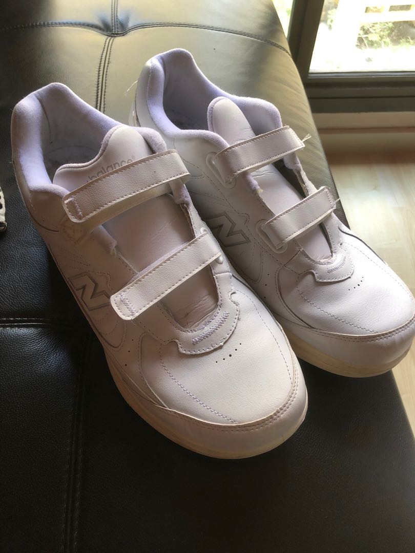 New balance shoes sneakers white 4e size 14 fits size 13 almost new Velcro shoes men s sneakers
