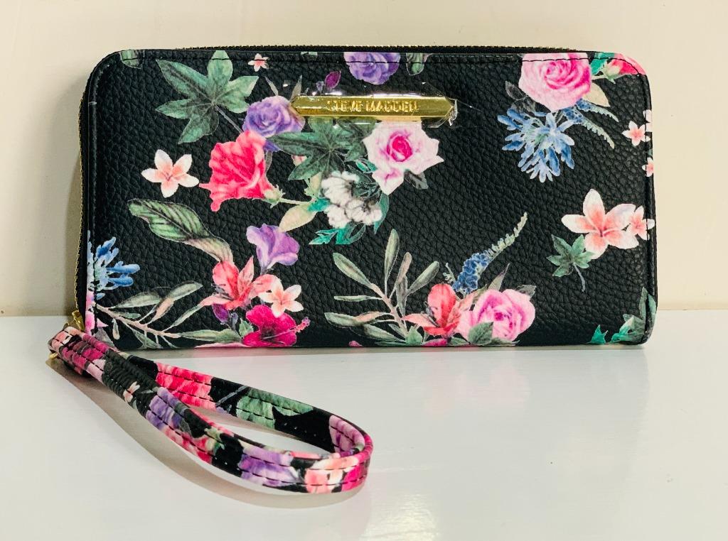 Steve madden floral wallet on sale