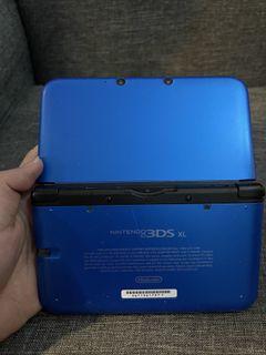 NINTENDO 3DS XL with games