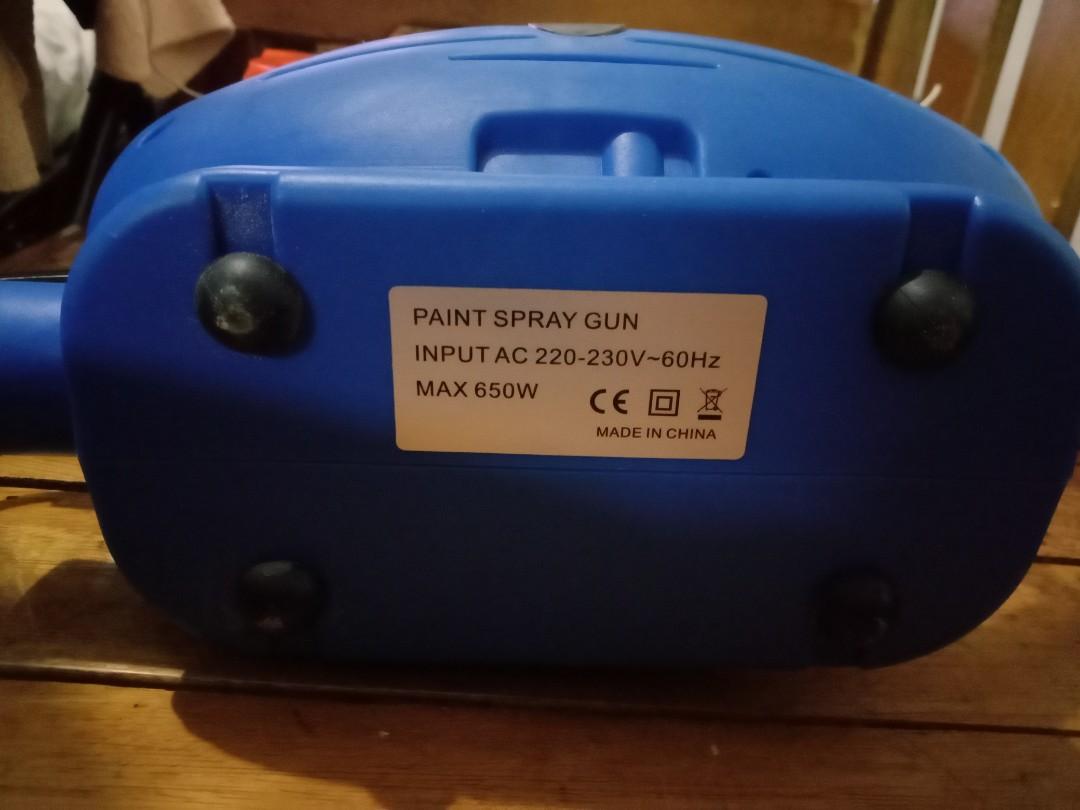 Paint Spray Machine 650W (Category: Construction Tools & Equipment) located in Quezon. Submitted by lled23 (Listing ID 1098368930, Image 3). Description: Paint Spray Gun Machine 650w - good condition - never been repaired - almost 2 months used Issue: Not using it anymore 0927 409 9214.
