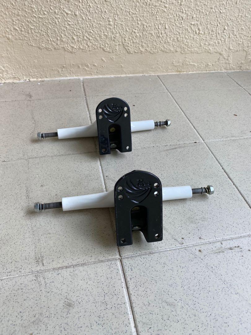 Paris v1 Trucks 180mm New bushings, Sports Equipment, Sports & Games