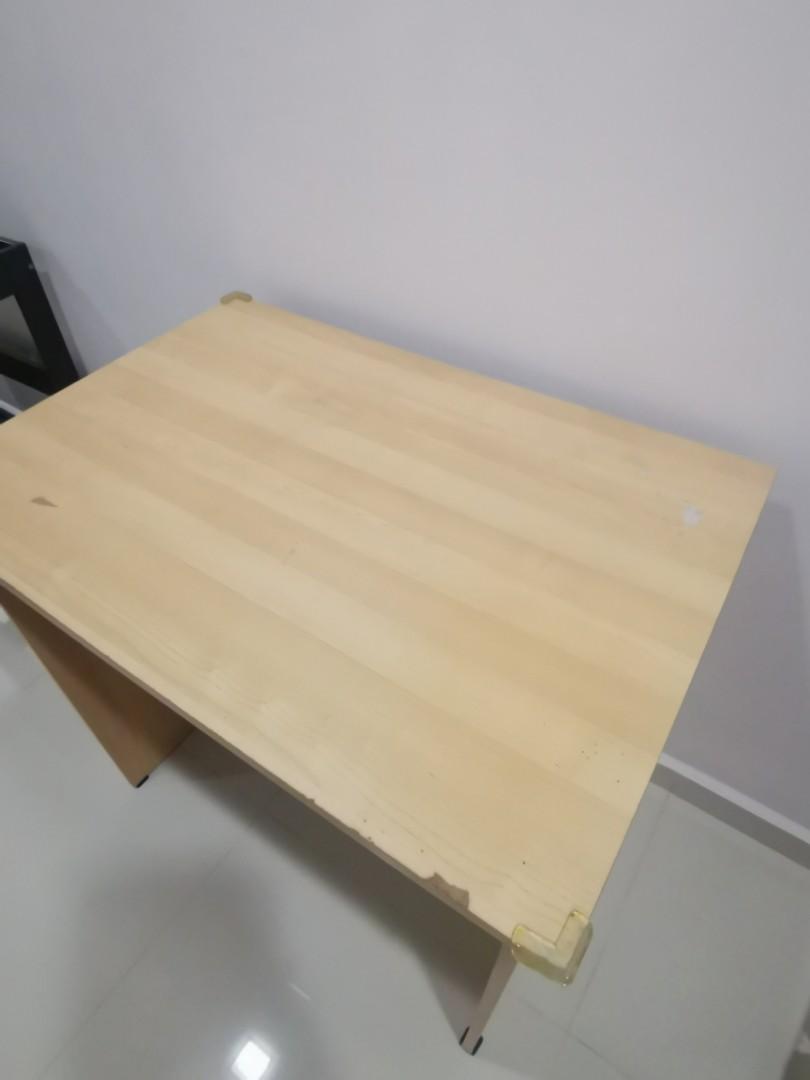 study table (Category: Tables & Sets) located in Singapore. Submitted by ottaro (Listing ID 1098414827, Image 2). Description: self collect under my block.