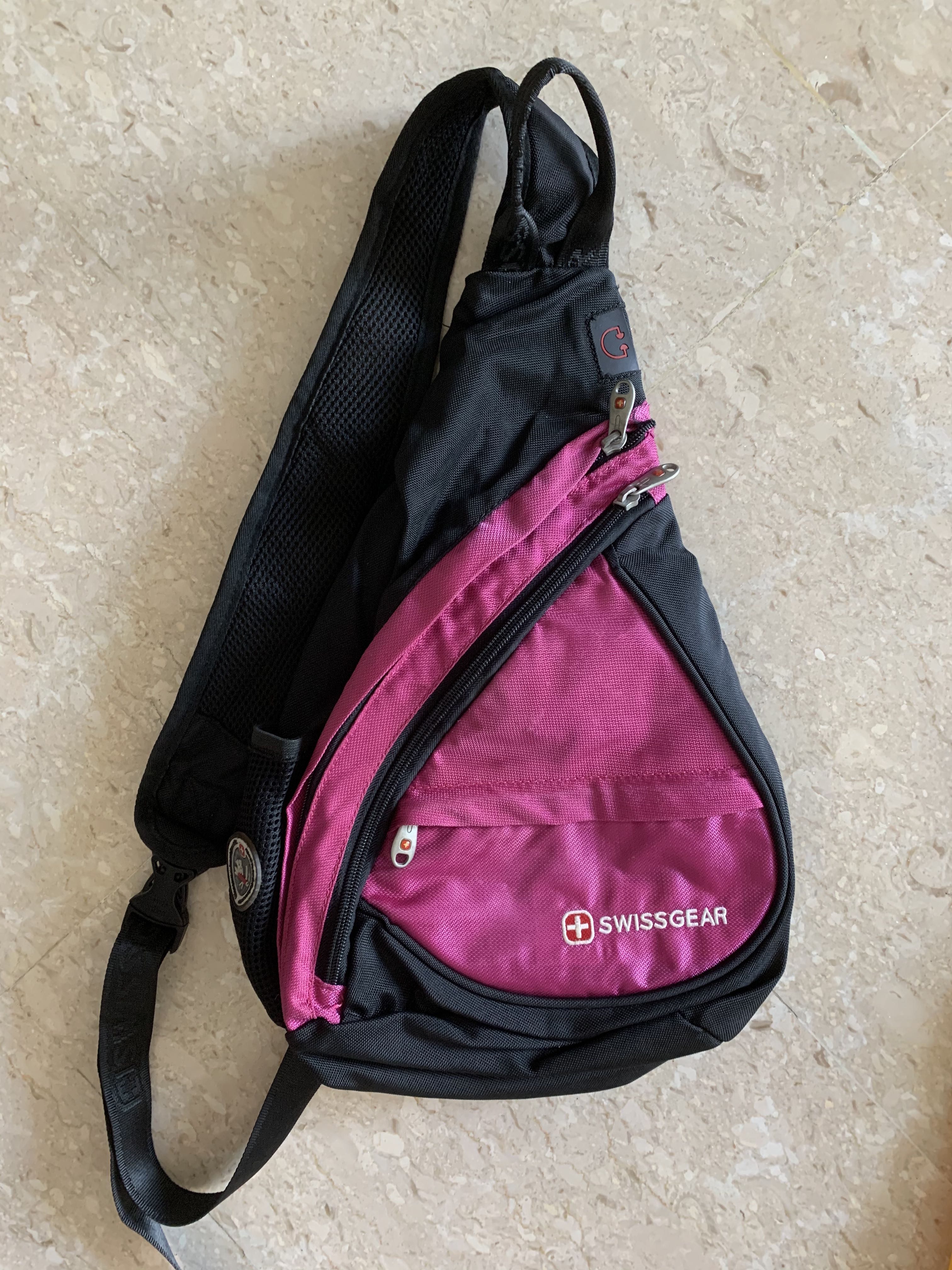 Swiss gear store body bag
