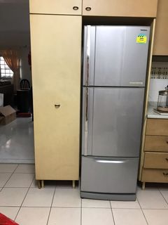(Category: ) located in . Submitted by k-li (Listing ID 1098388940, Image 1). Description: .