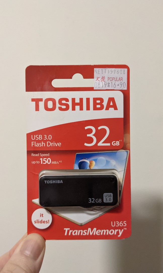 Toshiba thumbdrive 32 GB, Computers & Tech, Parts & Accessories, Hard