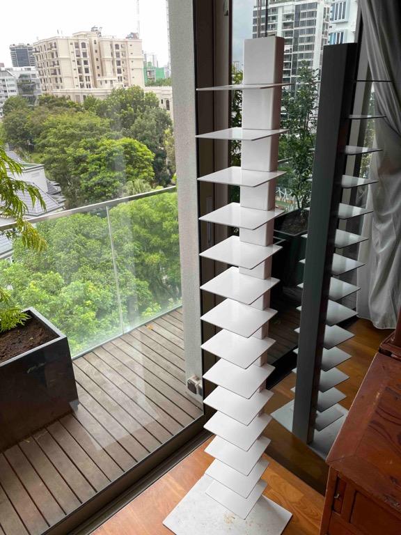 Floating bookshelf hotsell vertical