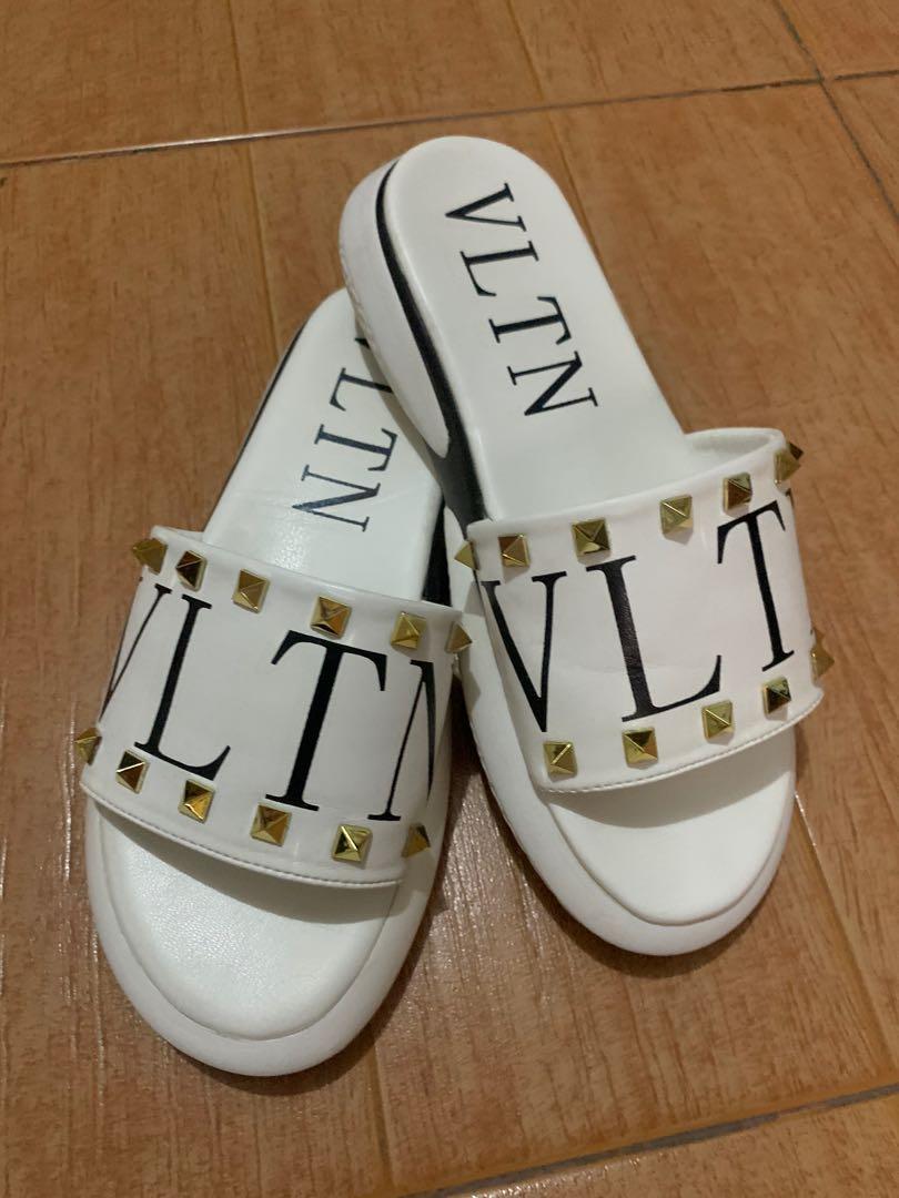 VLTN Rock Stud Slides