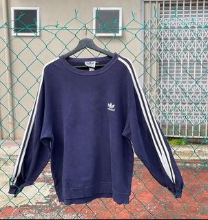 (Category: ) located in . Submitted by classicthrift_ (Listing ID 1098308327, Image 1). Description: .