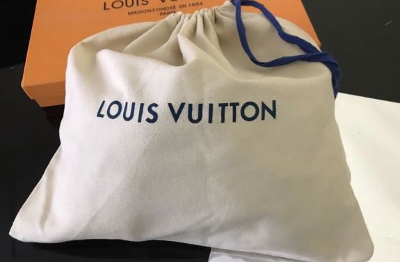 Louis vuitton dust bag discount drawstring