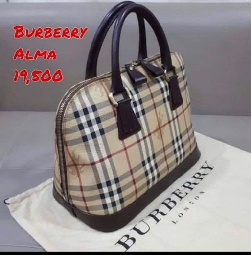 100% authentic Burberry alma style bag with dustbag, Women's Fashion, Bags  & Wallets, Purses & Pouches on Carousell