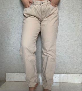 CELANA BAHAN UNIQLO