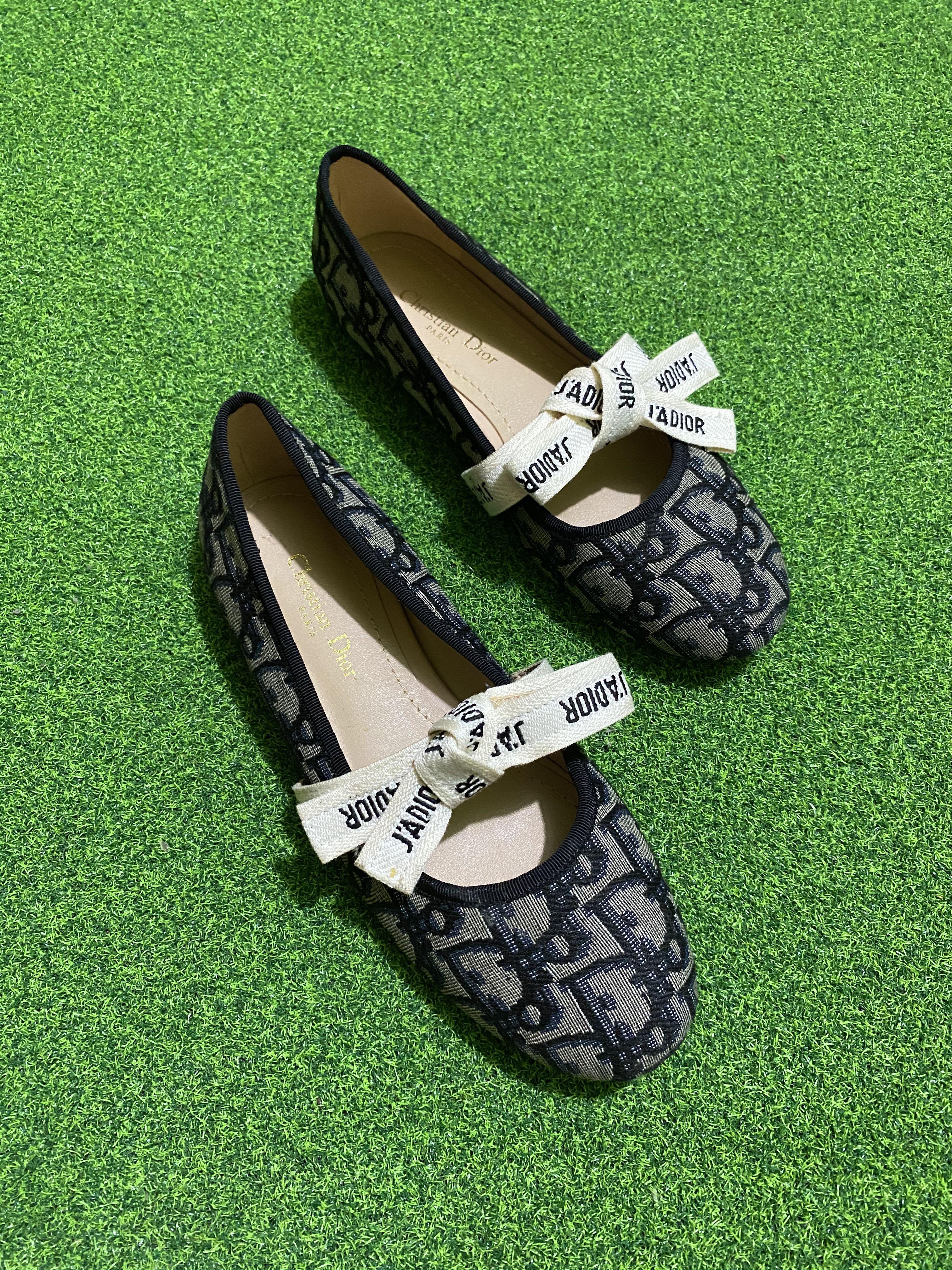 Christian dior store ballet flats