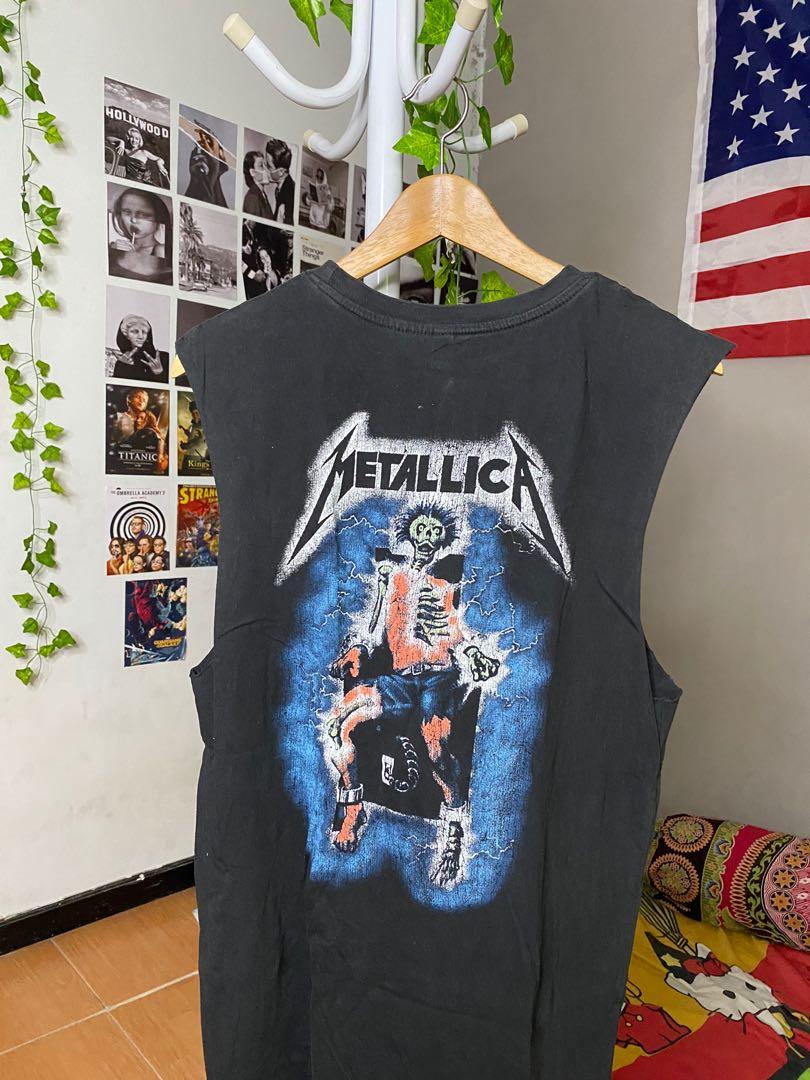 H&M metallica    (MURAH!!), Fesyen Pria, Pakaian , Atasan di