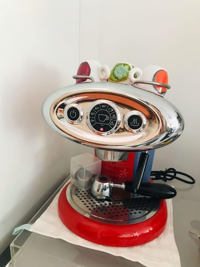 Illy X7.1 iperEspresso Machine, Red, TV & Home Appliances, Kitchen