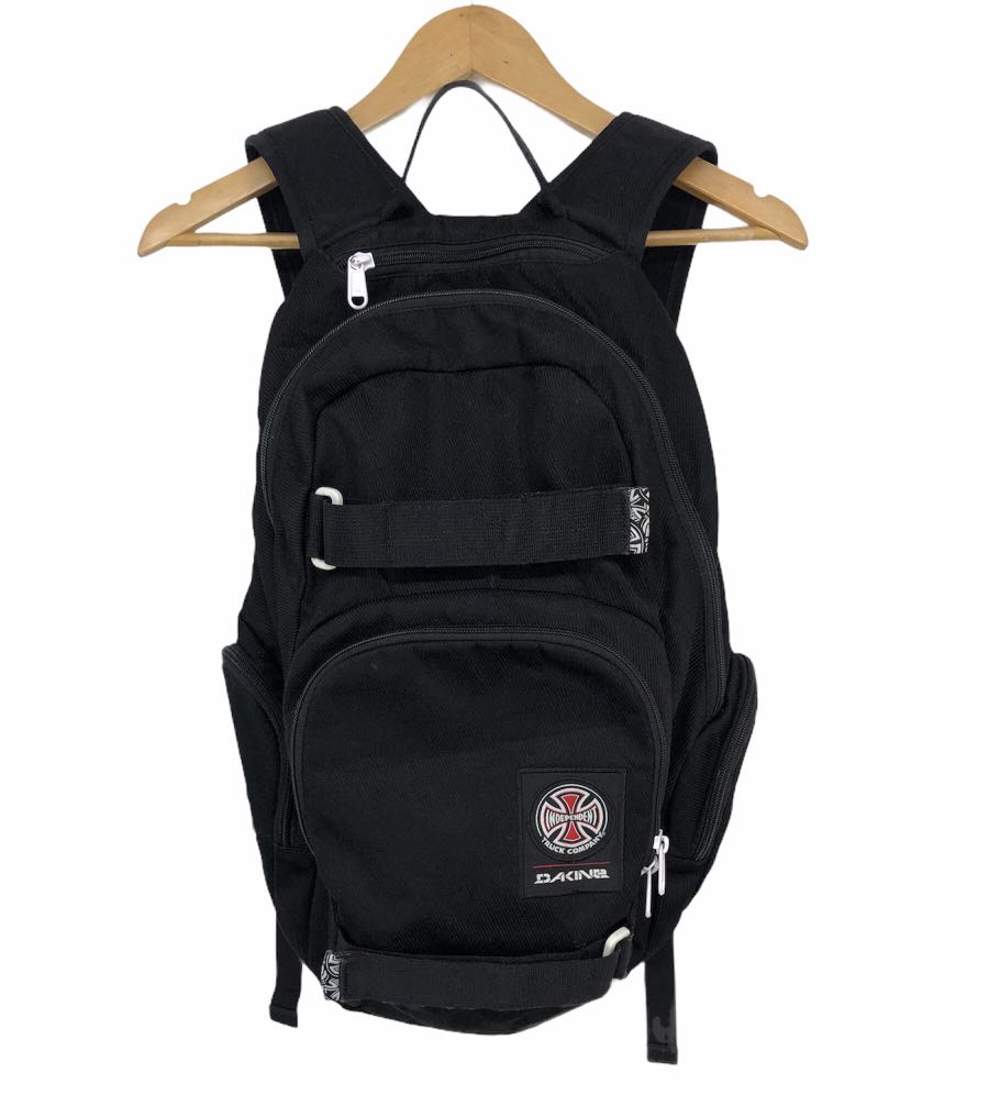 dakine independent backpack