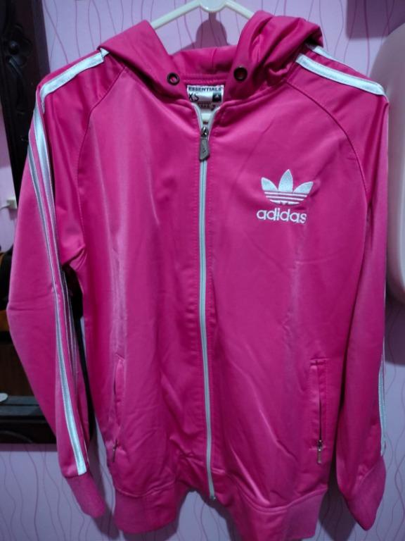 Foto jaket adidas clearance wanita