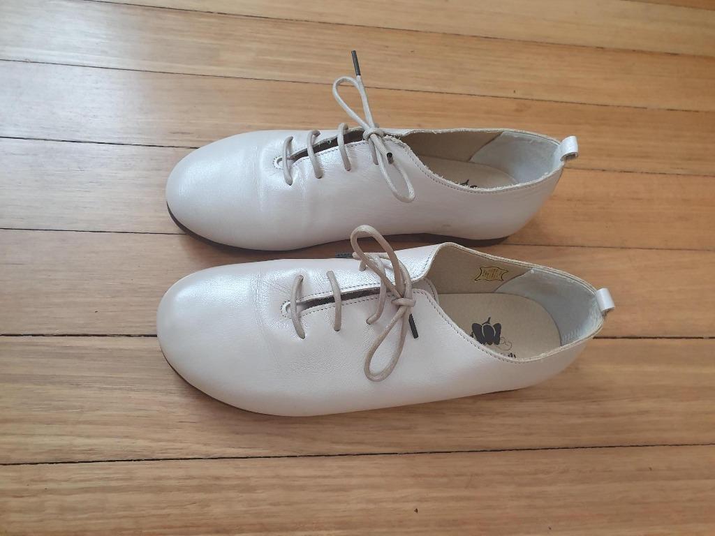 White colour leather shoes online