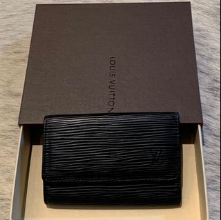 (Category: ) located in . Submitted by vicluxurycollection (Listing ID 1103960009, Image 1). Description: .