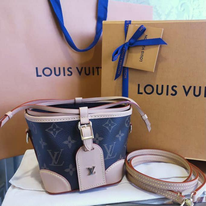 Louis Vuitton Boetie Wallet, Women's Fashion, Bags & Wallets, Purses &  Pouches on Carousell