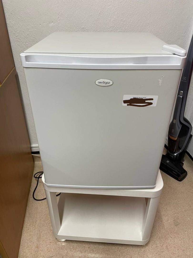 mini fridge for hostel room