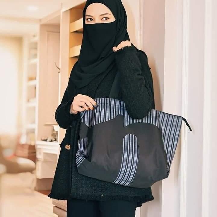 Naelofar discount bag zalora