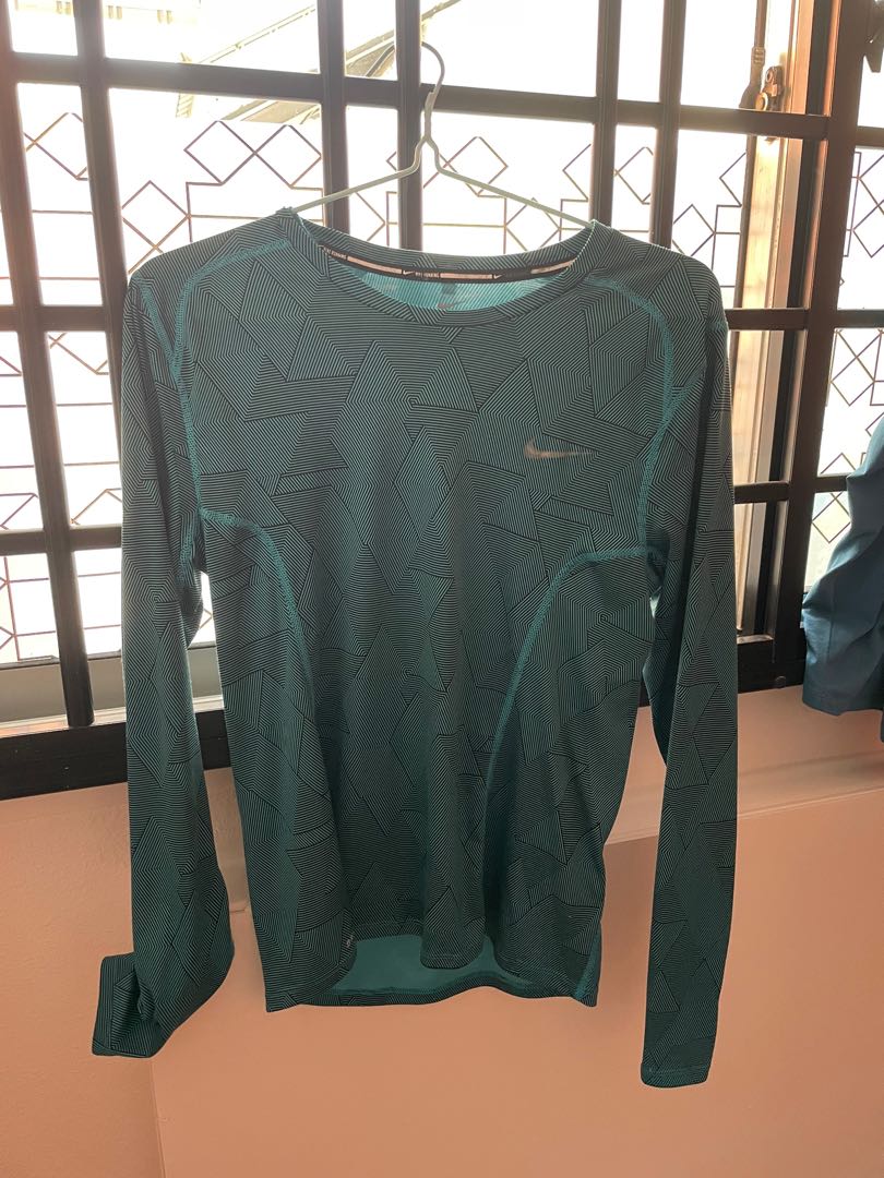 Nike long sleeve training shirt, Men's 