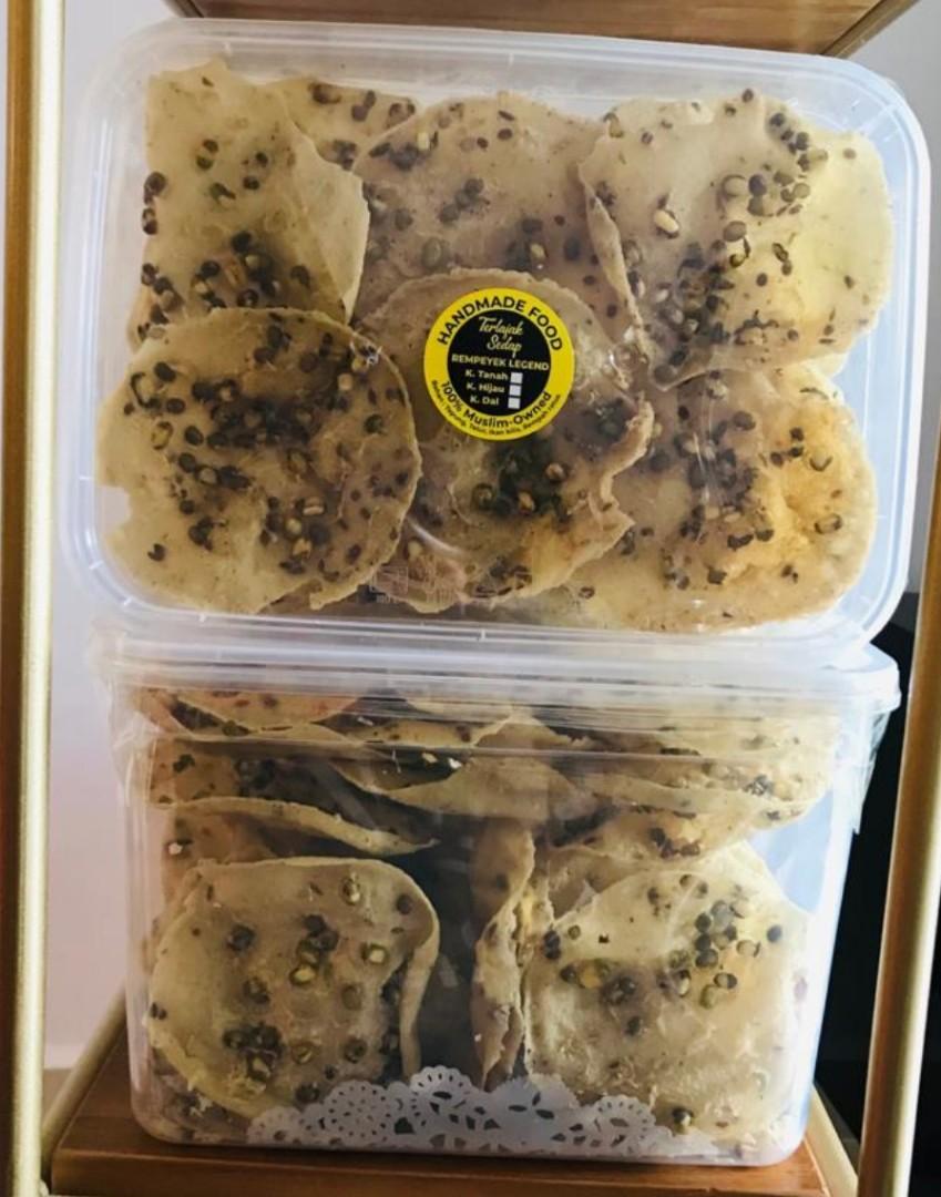Rempeyek Kacang Hijau Food Drinks Local Eats On Carousell