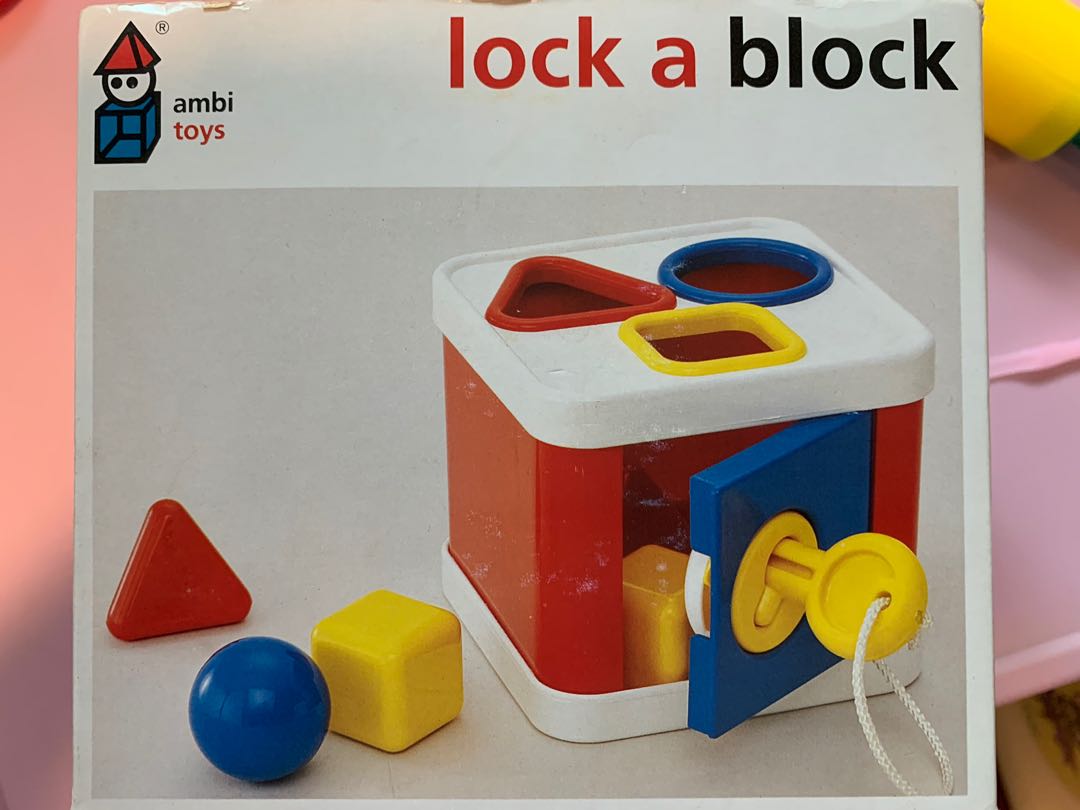 Ambi toys shop lock a block