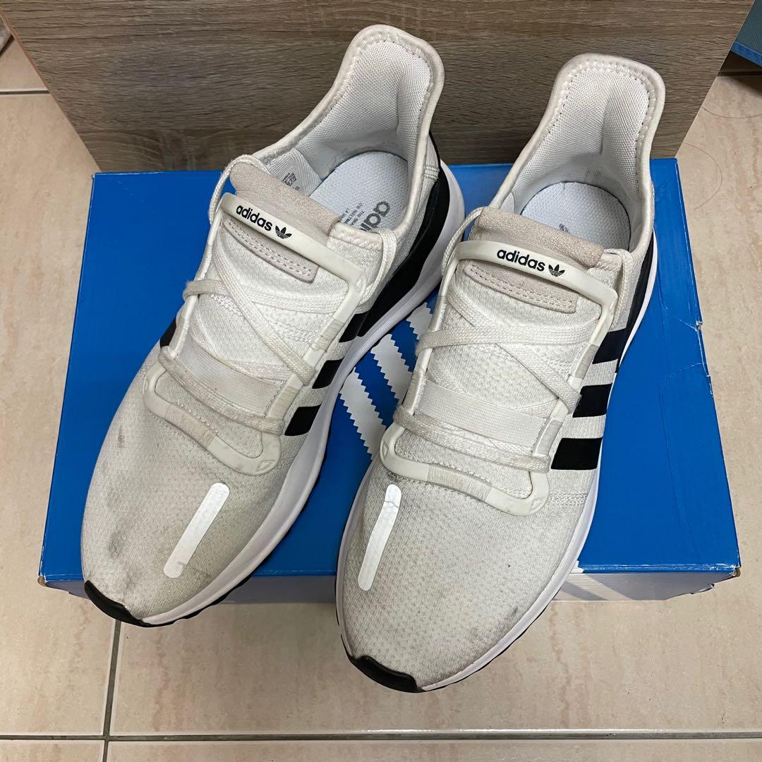 Adidas ART EE7344 neck gate and shoes