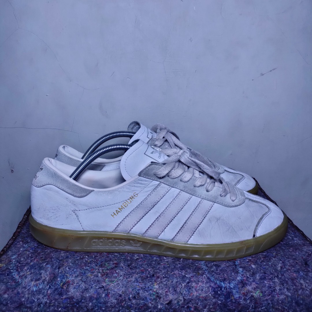 Adidas Hamburg Full White, Fesyen Pria, Sepatu , Sneakers di Carousell