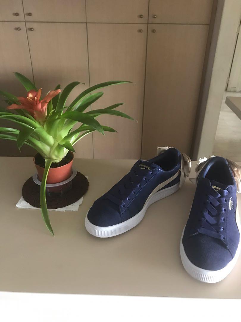 Authentic Puma Suede Bow Valentines Sneakers In Blue