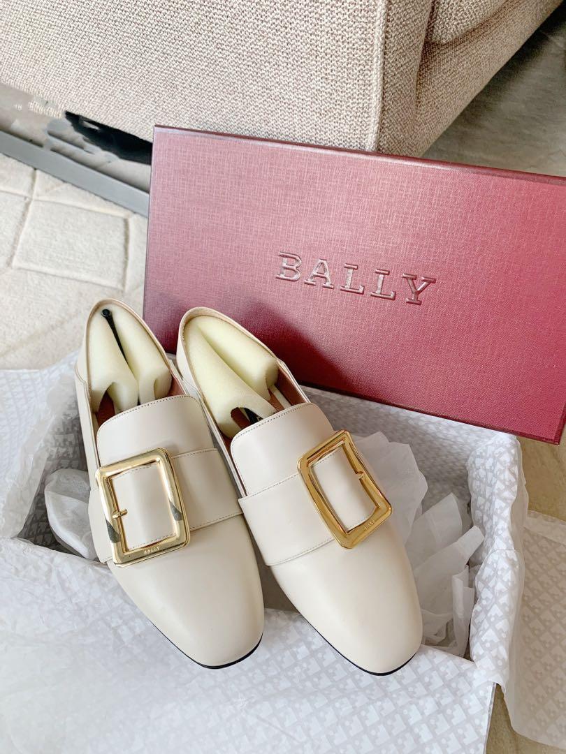 Sale! Bally classic loafer NEW, Women's 